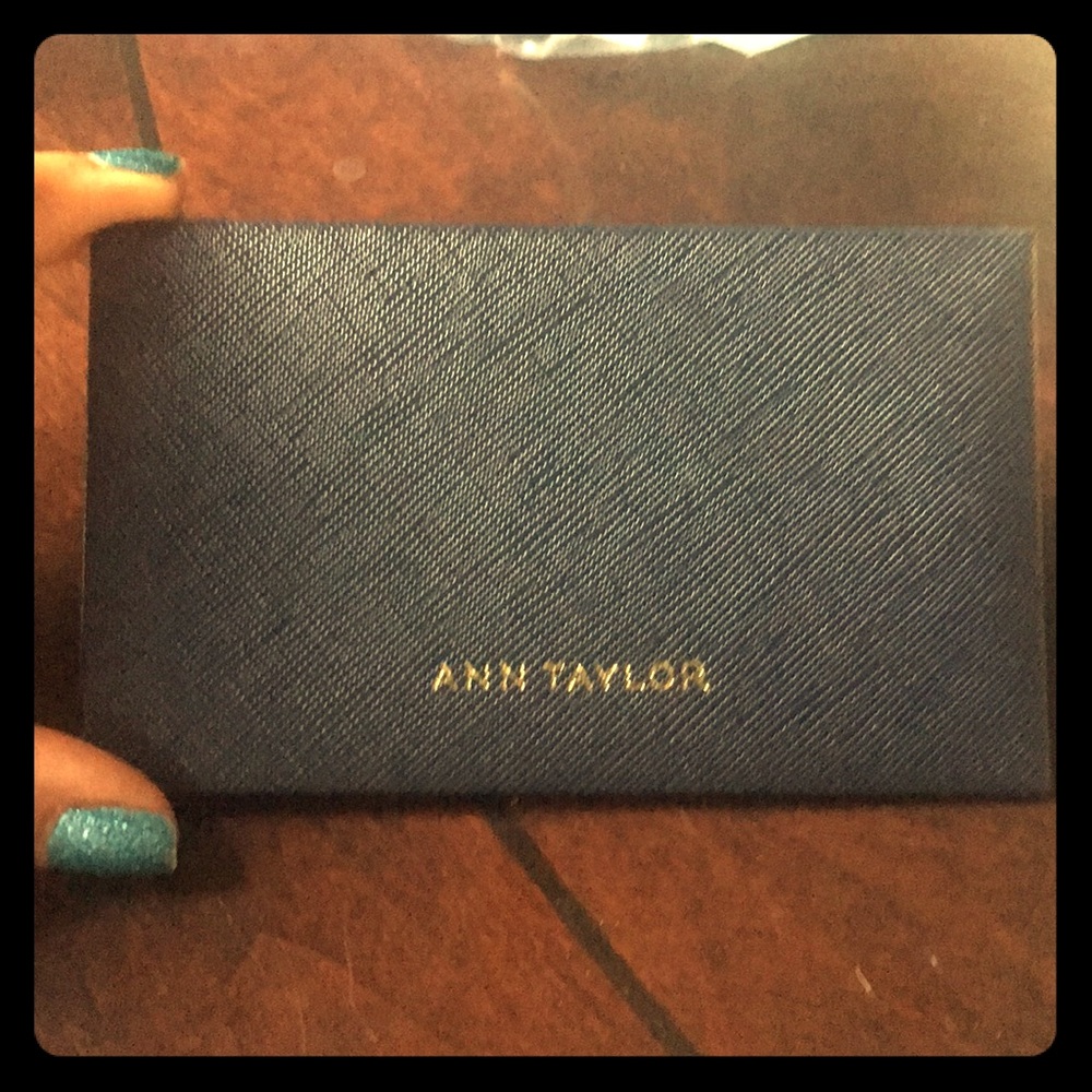 Ann Taylor Cute navy card case or wallet
